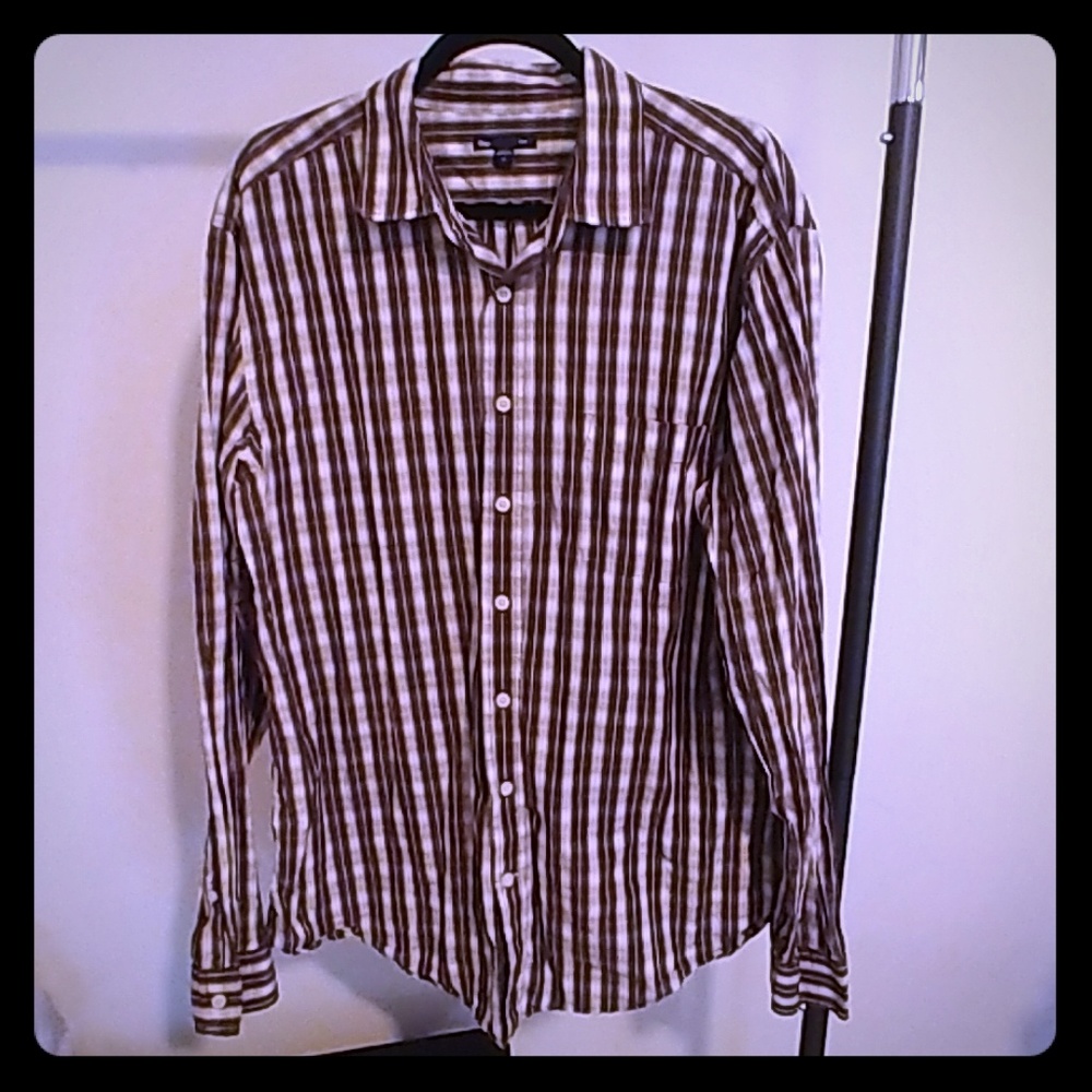 Causal XL Gap button down shirt